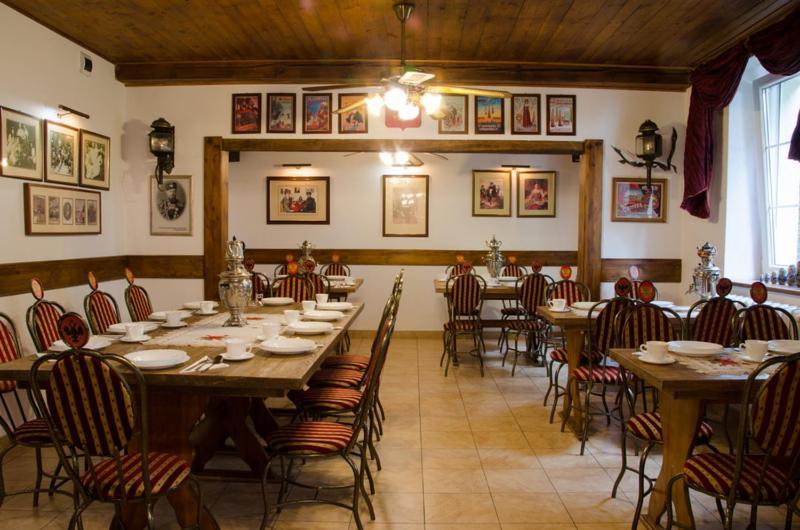 Gosciniec Borne Sulinowo - Byla Baza Wojskowa Hotel Bagian luar foto