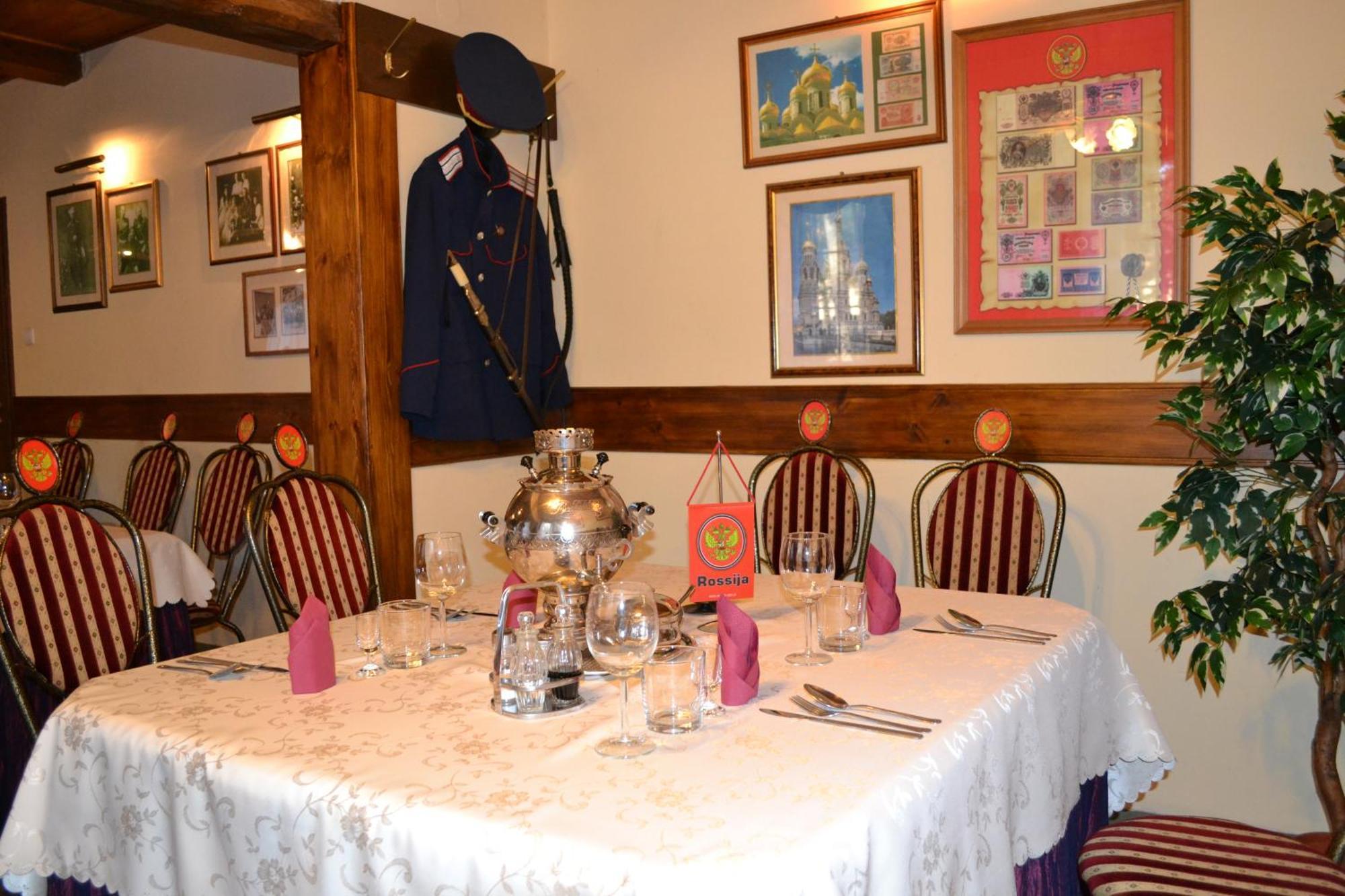 Gosciniec Borne Sulinowo - Byla Baza Wojskowa Hotel Bagian luar foto