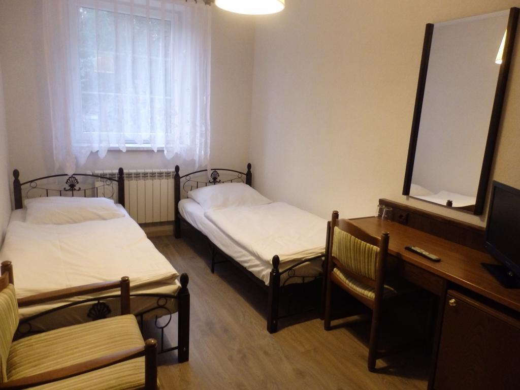 Gosciniec Borne Sulinowo - Byla Baza Wojskowa Hotel Bagian luar foto