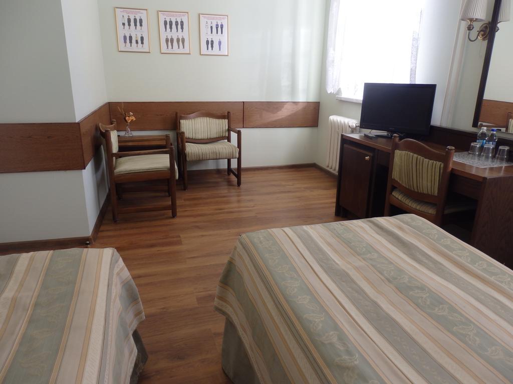 Gosciniec Borne Sulinowo - Byla Baza Wojskowa Hotel Bagian luar foto