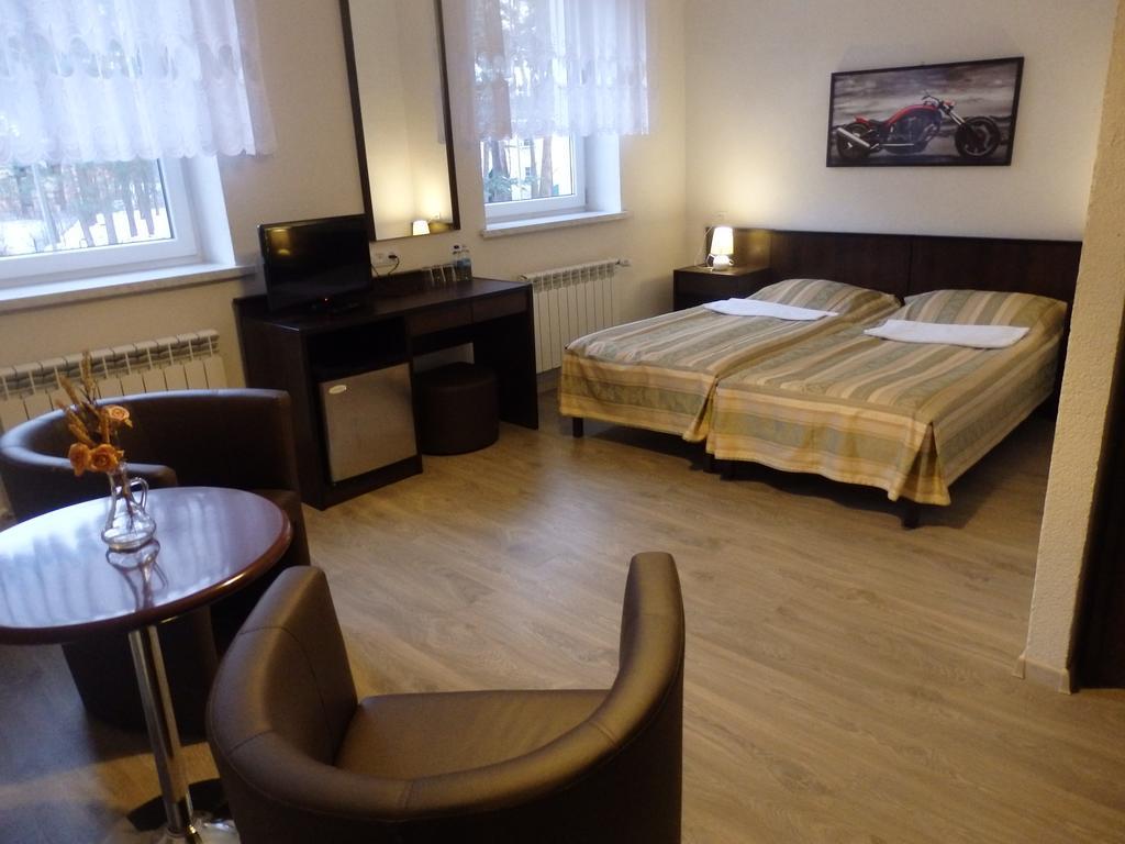 Gosciniec Borne Sulinowo - Byla Baza Wojskowa Hotel Bagian luar foto